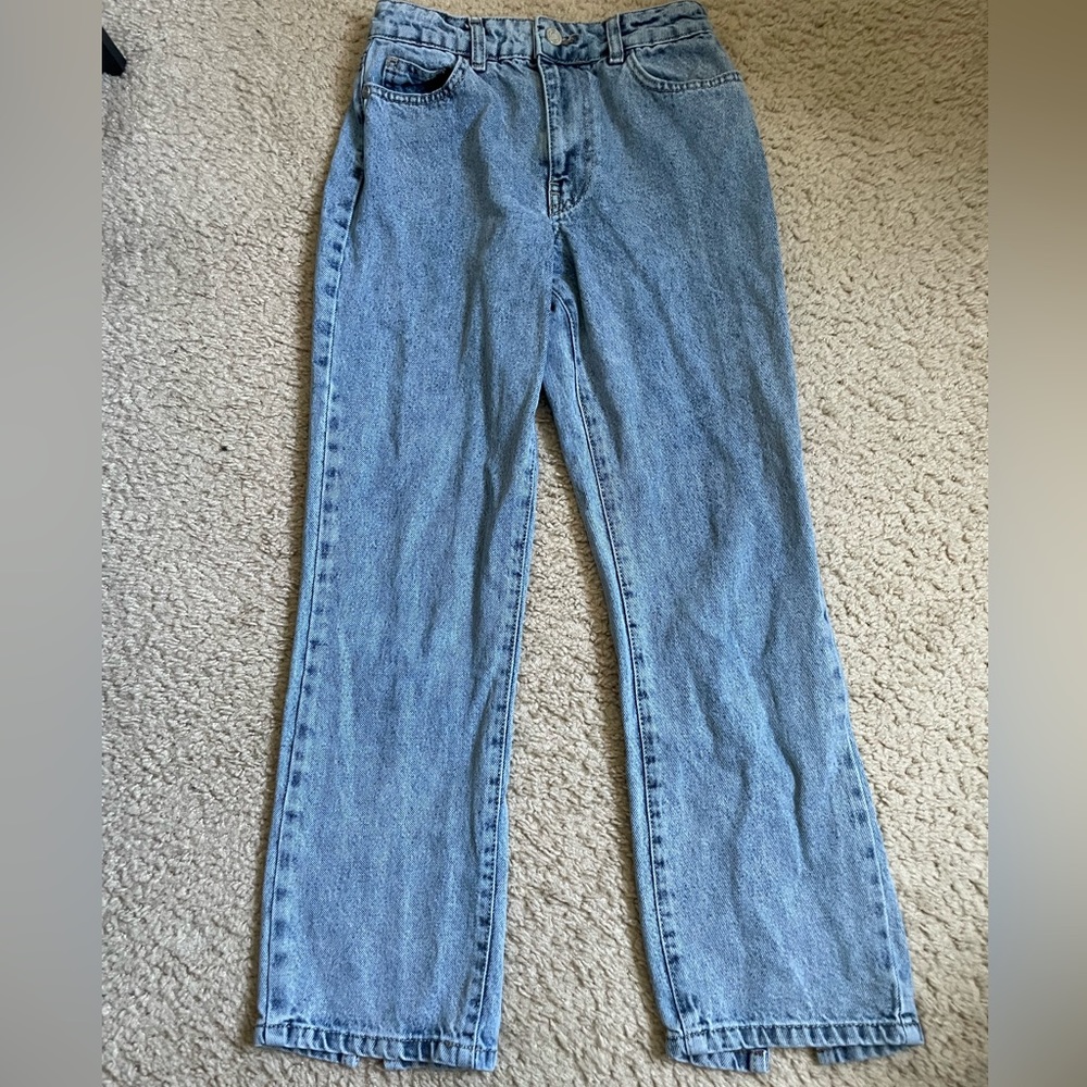 woman’s mid rise petite straight leg jeans